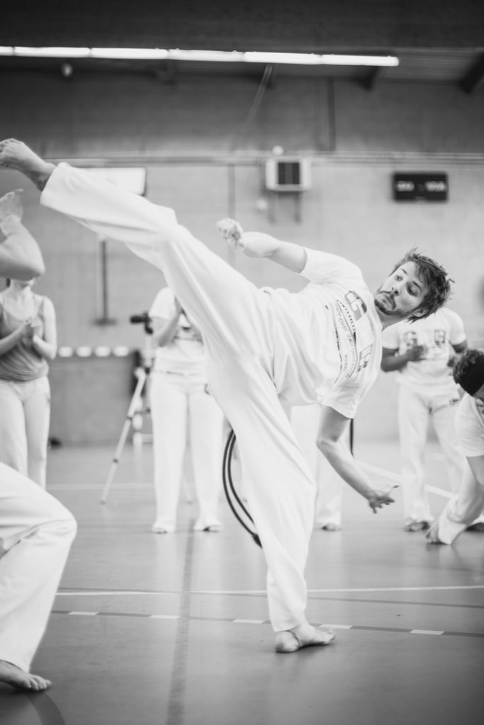 Coup de pied de Capoeira - Le Martelo